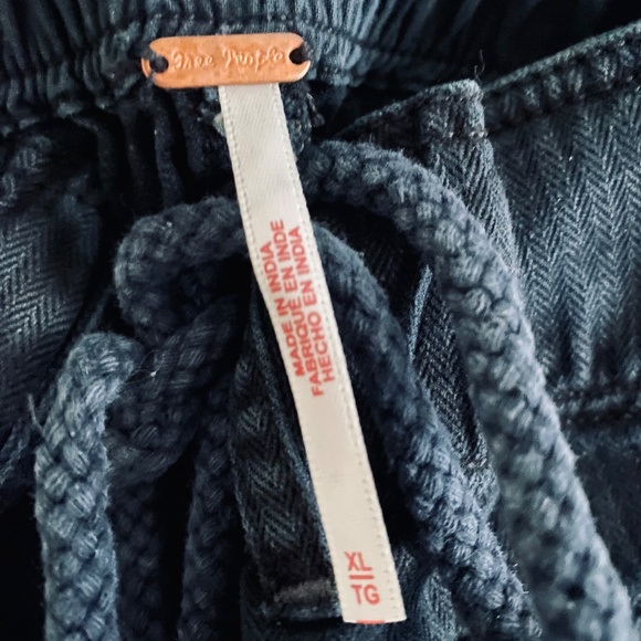 FREE PEOPLE Waimea Cargo Shorts XL Black NWOT - Picture 8 of 11